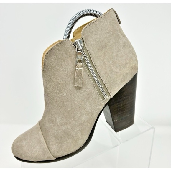 Rag & Bone Margot Taupe Leather Dual Zip Heeled Ankle Boots Size 39 (US Size 9) - Picture 1 of 16